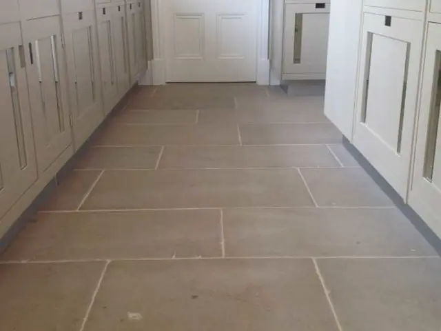 Limestone Kitchen Floor