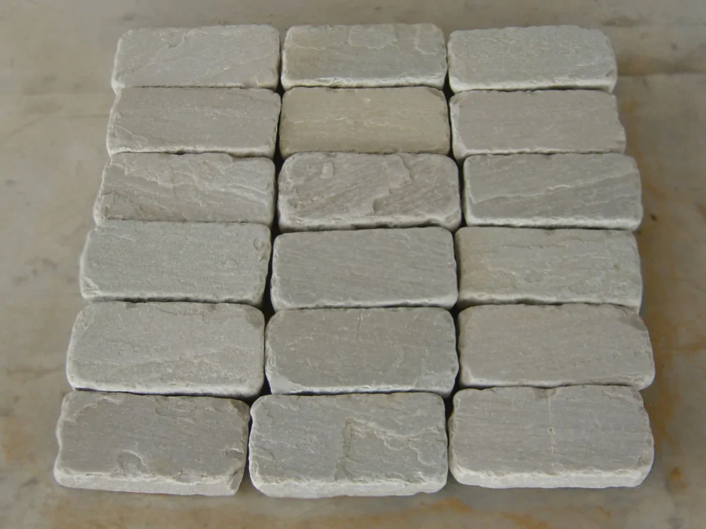 Kandla grey cobbles natural both-side hand cut edges