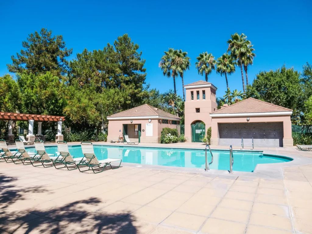 Autumn Brown Sandstone Pool Surround